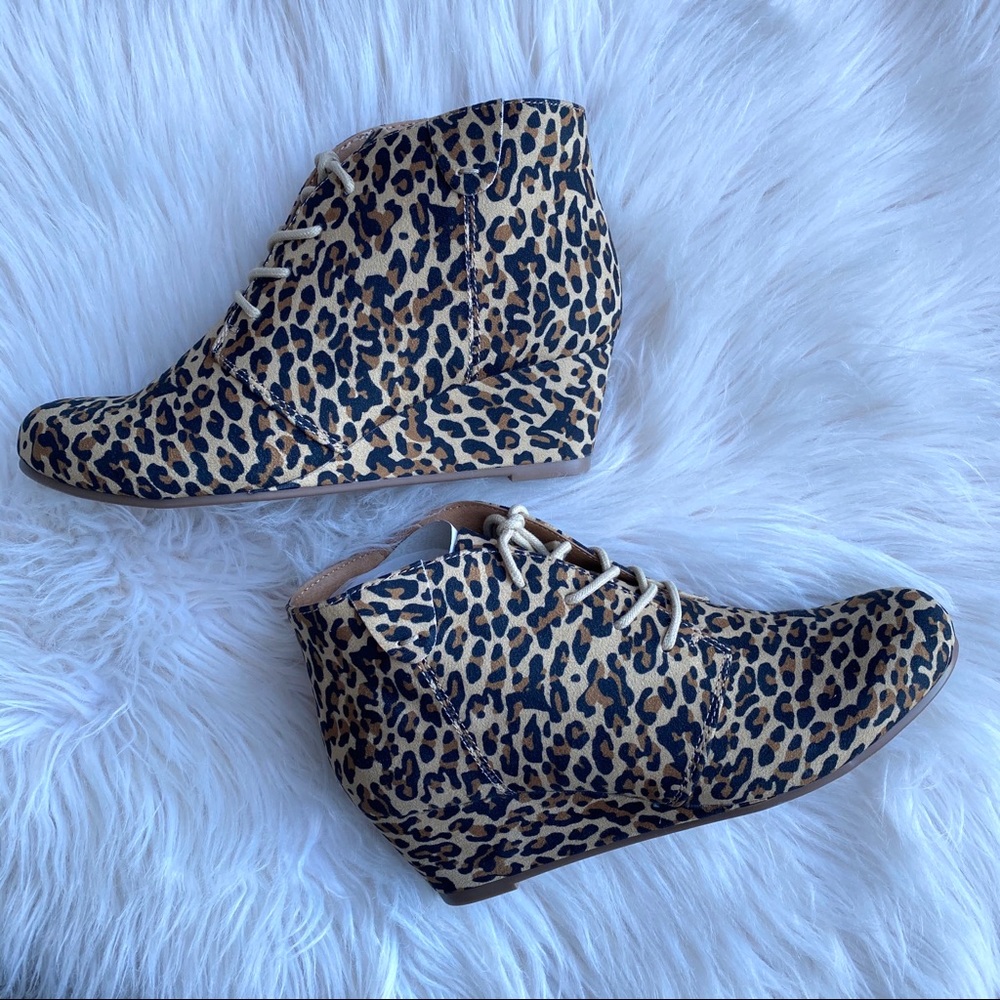 DV dolce vita leopard micro suede Brady booties - Picture 5 of 6
